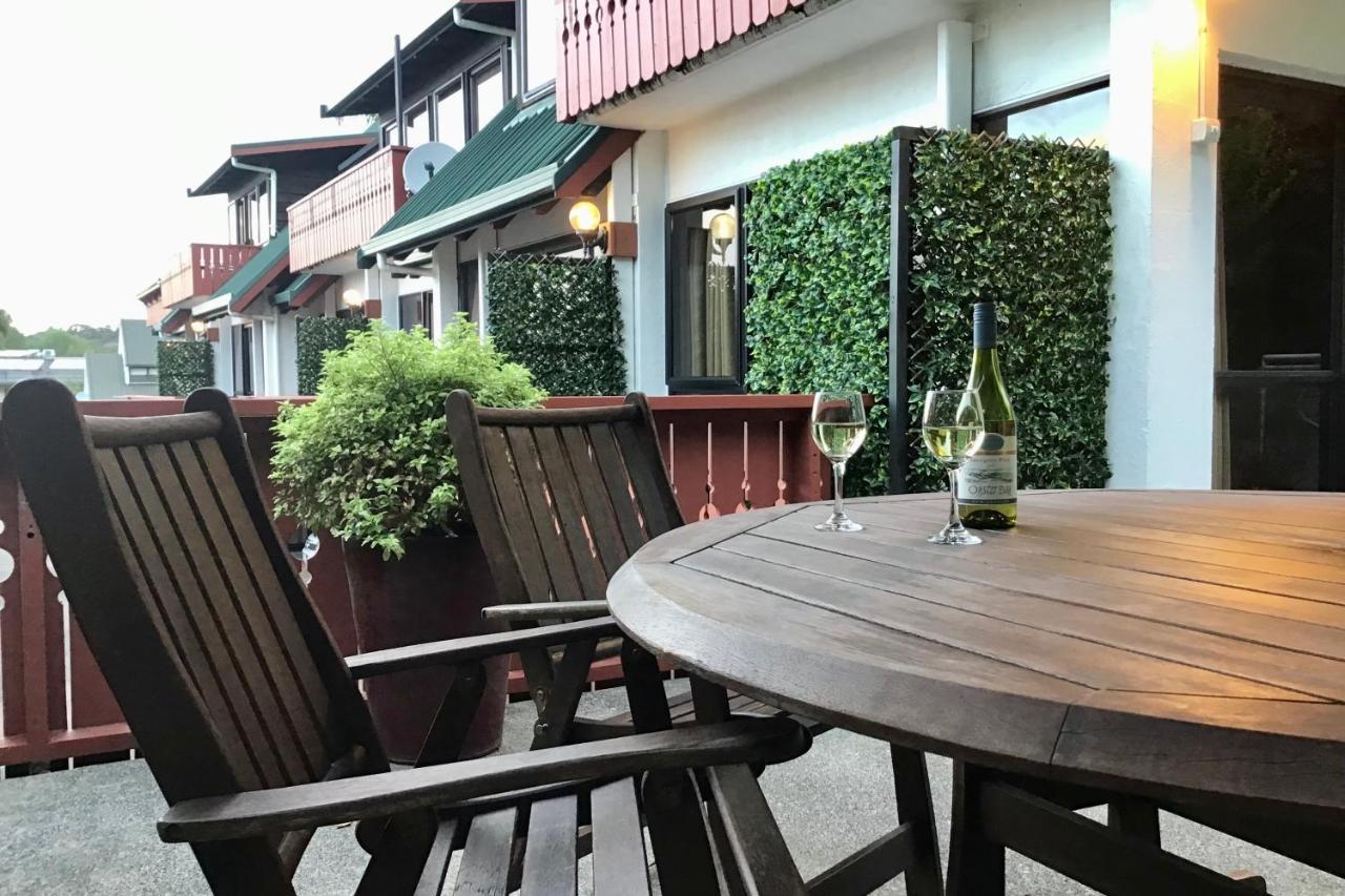 The Swiss Chalet Holiday Apartment 4, Bay Of Islands ไปเฮีย ภายนอก รูปภาพ